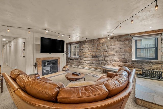 Modern 2BR Steps from Main St!