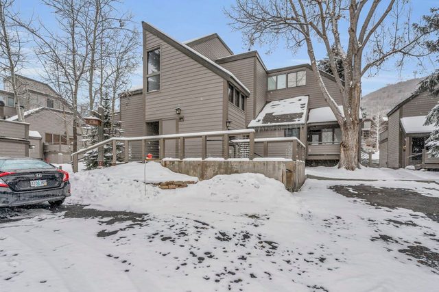 Spacious Park City Stay | Hot Tub + Ski Locker