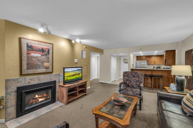 Park City Condo | Walk to Slopes or FREE Shuttle