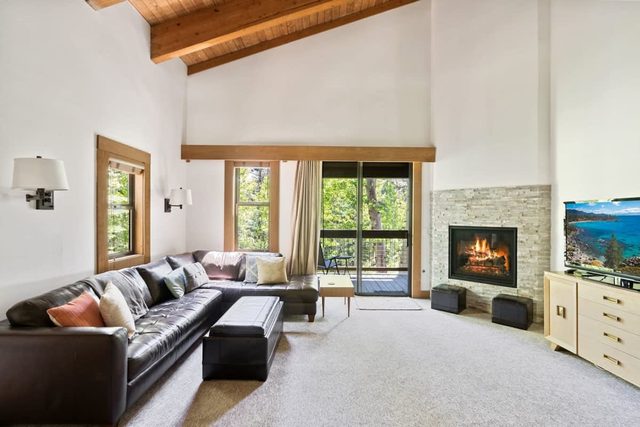 Bright 2BDR Next to NorthStar - 5min Walk!