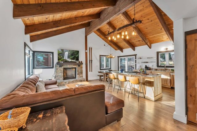Stylish 3BR Near Trails w/ Hot Tub!