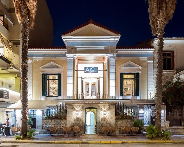 Kalamata Aigli Lux Seafront Retreats- Up to 11ppl!