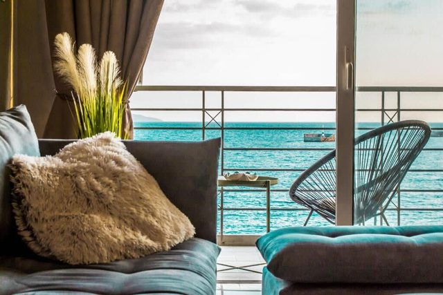 Seafront Kalamata Haven - Blue Luxury Suite