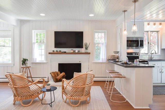 Spacious Beach House 6 Min Walk to Beach!