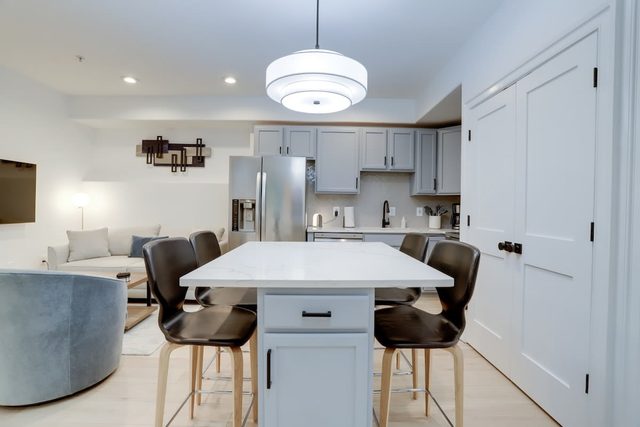 Sojourn on 6th St | 2 Bedroom