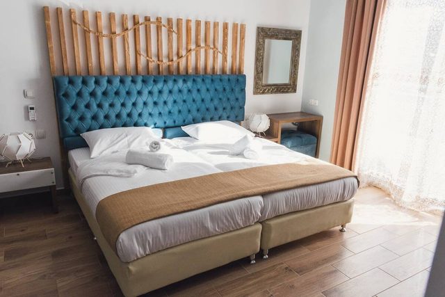 Dome Luxury Rooms | 2. Triple room