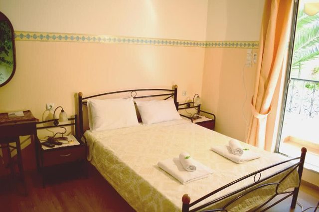 Stoa Rooms | Studio with private balcony