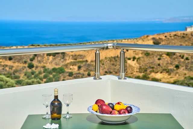 Achilleas Apartments | Private pool and Jacuzzi
