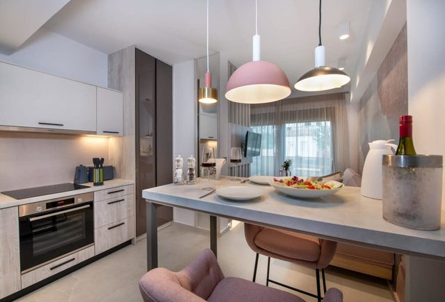Flos Apts - Lilium gound floor apartment