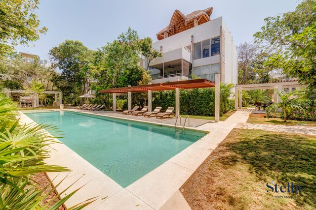Private Jungle Retreat: Pool, Gym, Beach & Ruins