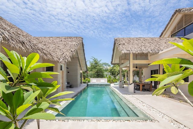 One fine stay- only 3 minutes walk to the beach