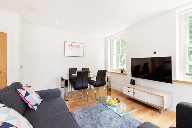 Chic 1BR Fitzrovia Apartment by Bloomsbury