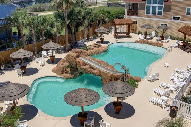 Borracho Beach- Waterslide! | Pet Friendly — Port Aransas, TX