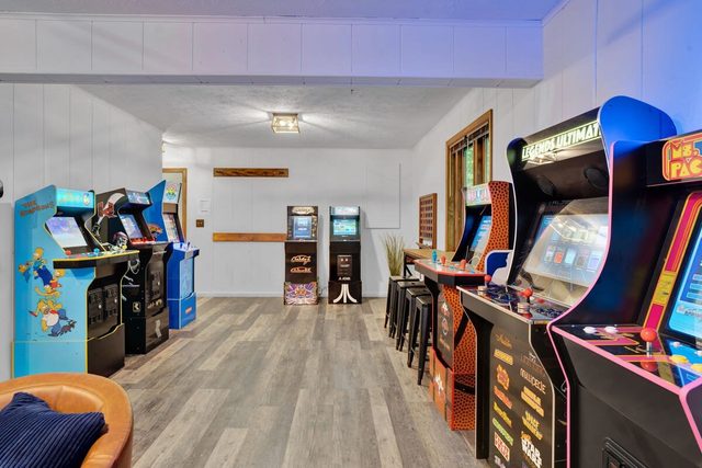 Lakeview Chalet | Arcade | Fire Pit | Lake Access