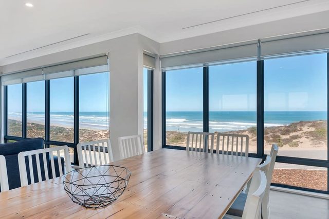 Nauticus Beachfront Luxury House w/ Stunning Views