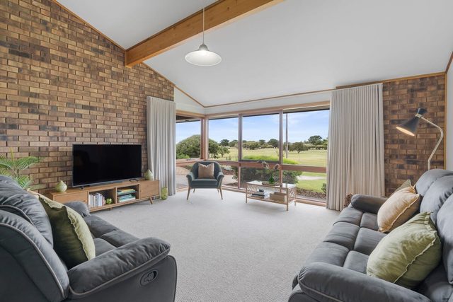 42Billabong-A Slice of Heaven-Pets-Golf-Linen-WiFi