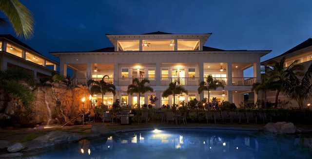 3BR I Luxury Poolside Villa | Stunning Ocean View, Lanai — Koloa, HI