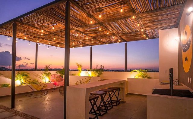 Playa del Carmen Escape - Pool and Rooftop