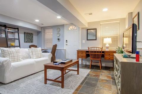 Delightful 1-BR Accommodations / Nearby METRO