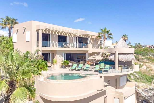 Oceanfront Villa Cabo Bello: Private Pool & Hot