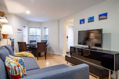 Logan Circle 1BR - Walk to U St Metro
