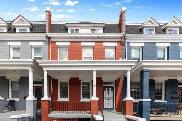 Spacious 4BR DC Townhouse with Free Parking