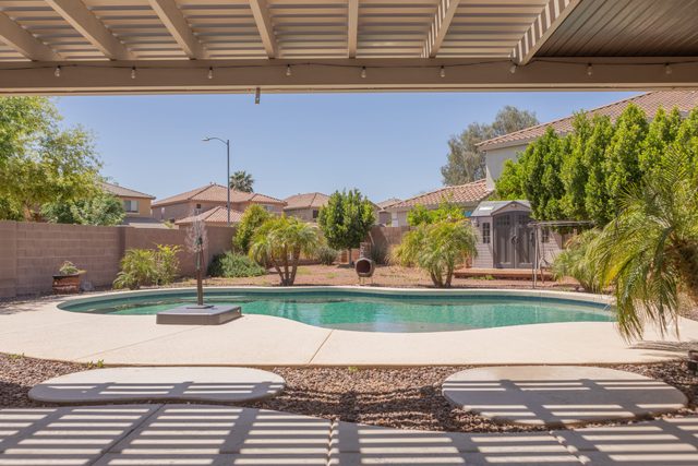 Comfy House, Private Backyard w/ Pool, BBQ, Citrus