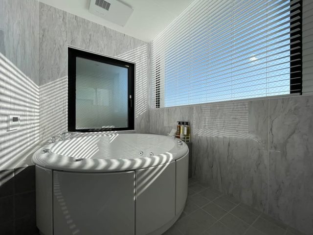 b hotel Neko Yard | Scenic Studio with Jacuzzi