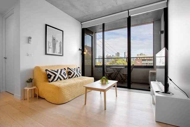 94*Inner city fancy apartment*1Bd1Bth