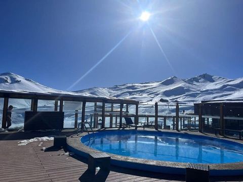 HOM 3-Bed for 9 with Pool and Terrace