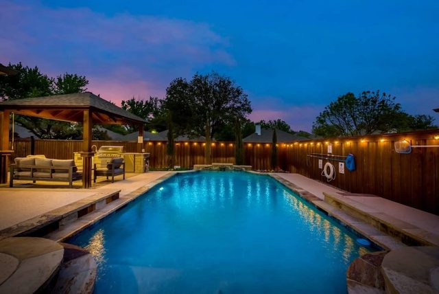 Valley Vista Luxury Retreat w Pool, Cinema, Games