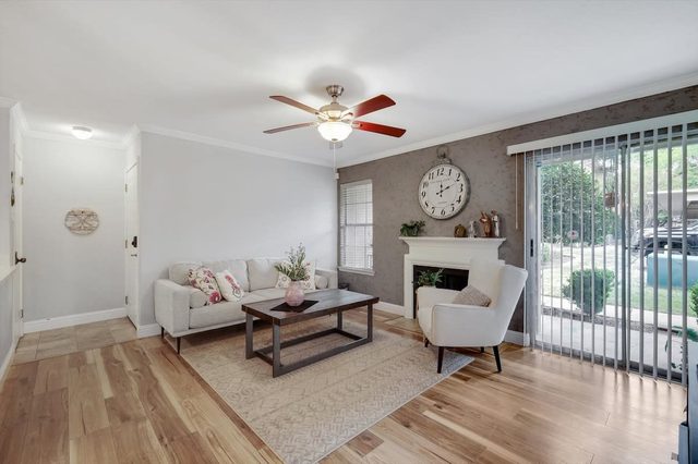Heart of Dallas - Cozy Apt, 2Bed, Pool (30+ days)