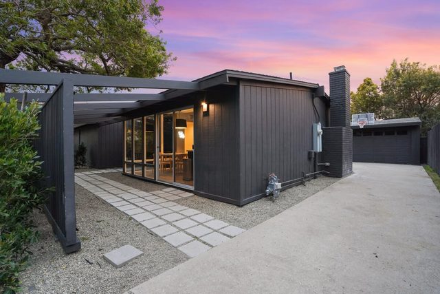 Malibu Beach House by Stay Awhile Villas