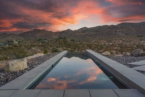 Joshua Tree & the High Desert