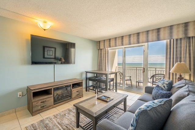 OCEANFRONT 1Br -CAMELOT 1812 — Myrtle Beach, SC