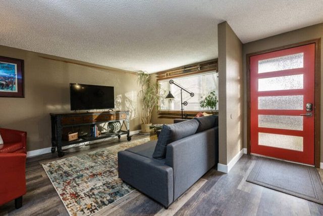 #StayInMyDistrict Eclectic Boise Townhouse near St. Als