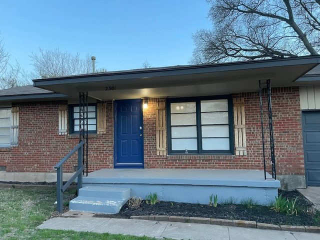 Spacious 3-Bedroom Home Convenient to Fort Sill