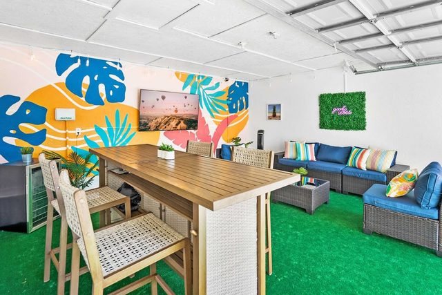 Heated Pool, Tiki Lounge, Steps to Beach, Games