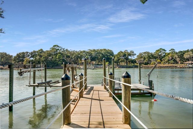 On the Canal, New Dock, Kayak, Bikes, Beach Gear