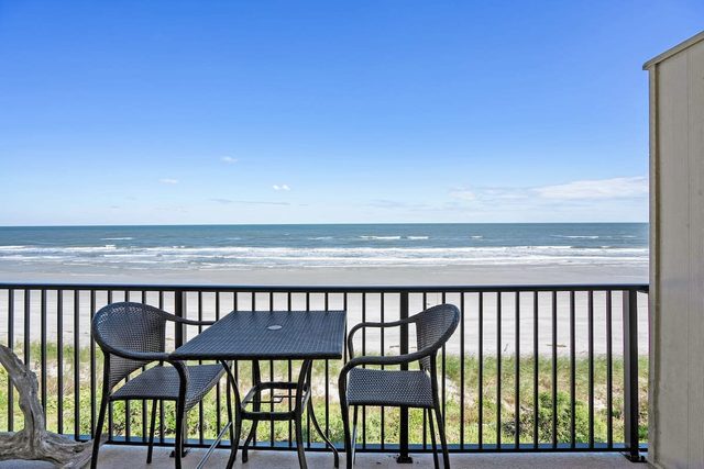 Oceanfront, Patio, Pool, Tennis, BBQ, Free Parking