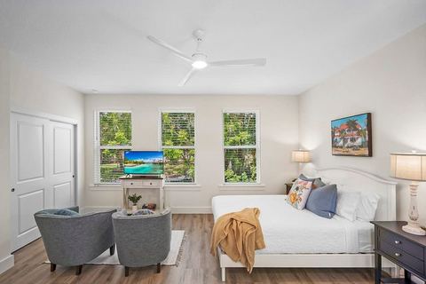 Downtown St. Augustine Apt, Smart TV, Pack N Play
