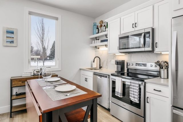 Cypress Parkside Condo - Dog Friendly!