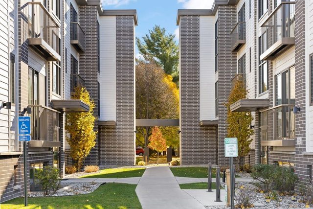 Capri 001 & 002- TWO Condos Downtown Traverse City