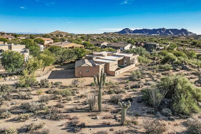 Serenity Peaks- Gorgeous Pet Friendly Villa in Scottsdale with Pool, Spa, and Bikes — Scottsdale, AZ