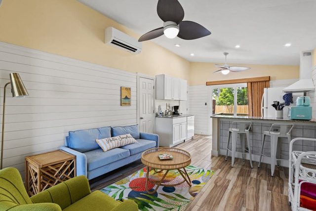 Lavender | The Palms Cottage Four | A Green Haven on Sanibel