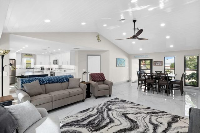 Villa Albatross- Gorgeous Ground Level Pool Home in the Dunes