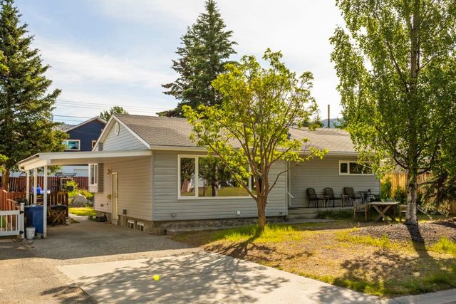 NN - The Burrow #1 - Riverdale 3-Bed 1-Bath — Whitehorse, Yukon