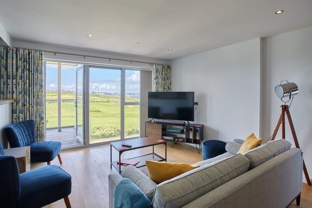 Apartment, Sea Views, 5 mins Walk to Fistral