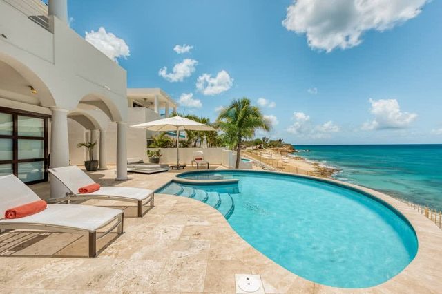 Mumbai (3 bedrooms) - Oceanfront villa with pool, Cupecoy, St. Maarten