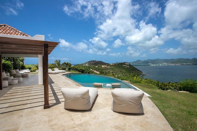 La Vue Folle (3 bedrooms) - Water view villa with two pools, Terres Basses, St. Martin